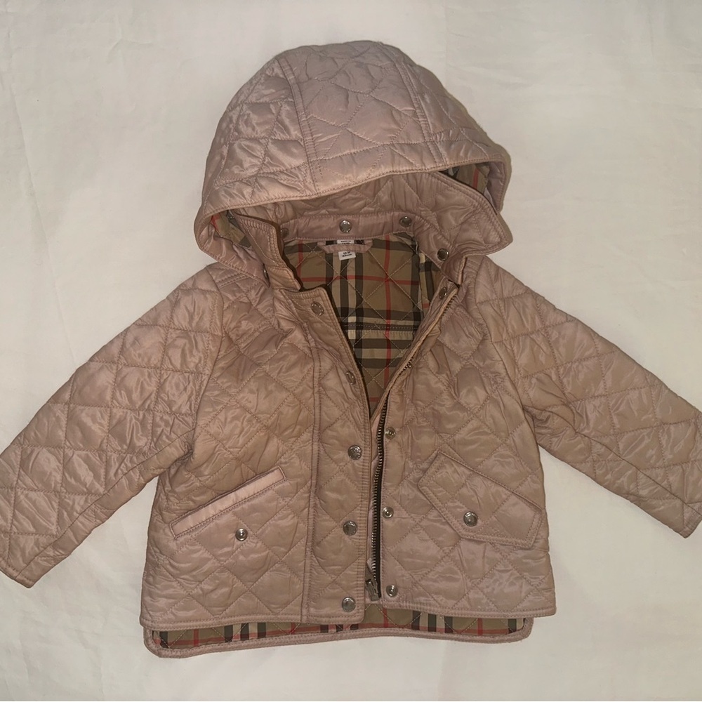 Burberry girls classic coat with detachable hoodie - Picture 3 of 16